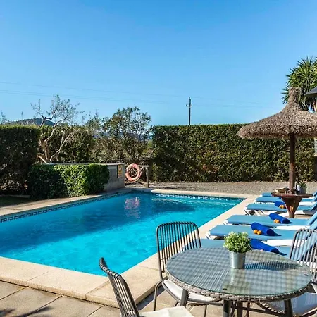 Holiday home Charming 3 Bedroomn With Pool In By Renthousing Pollenca
